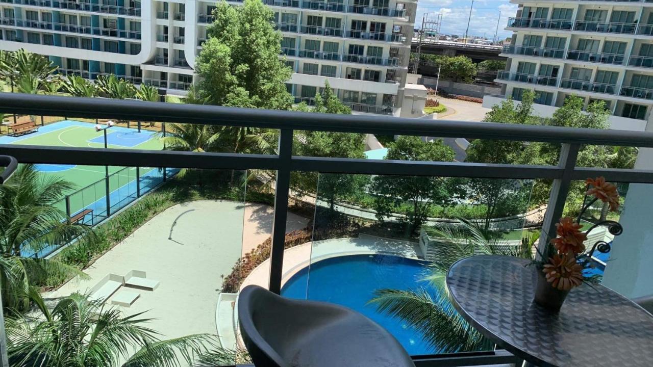 Azure Urban Resort A3 Near Airport Mall With Balcony Wavepool Manila Esterno foto